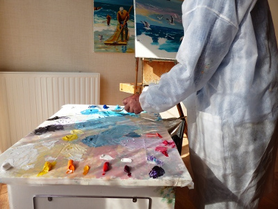 my painting workshop with in foreground my palette colours